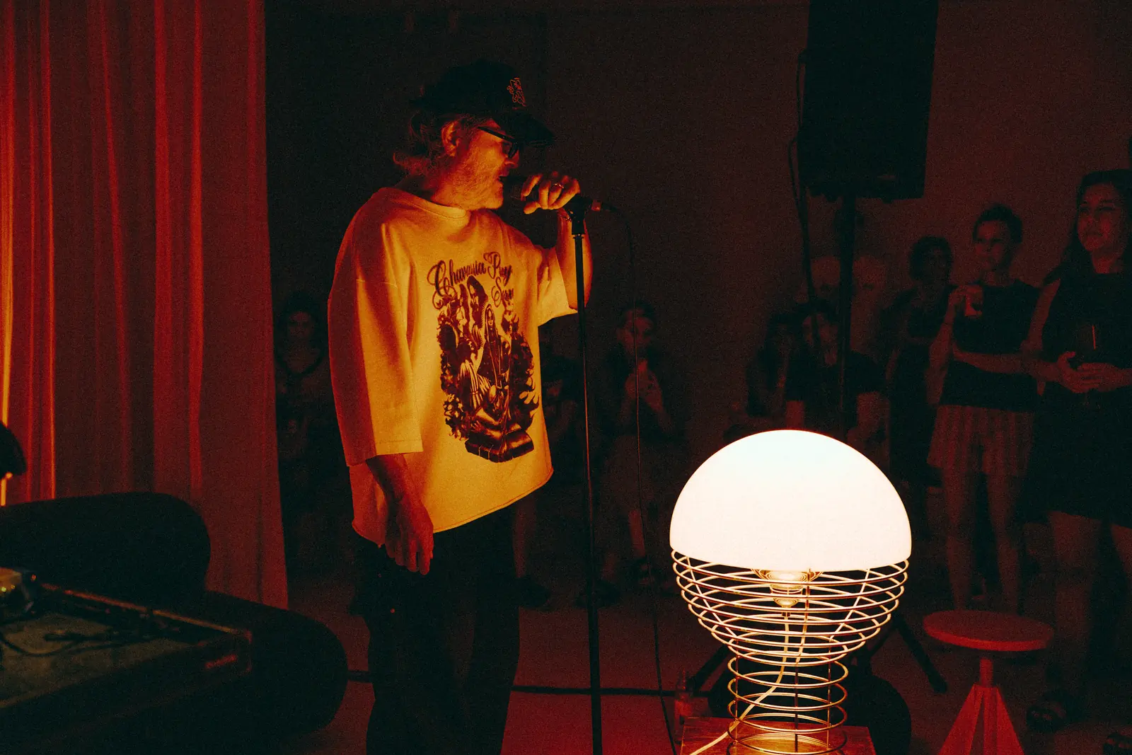 Eddie Chacon singing at Holographik Space