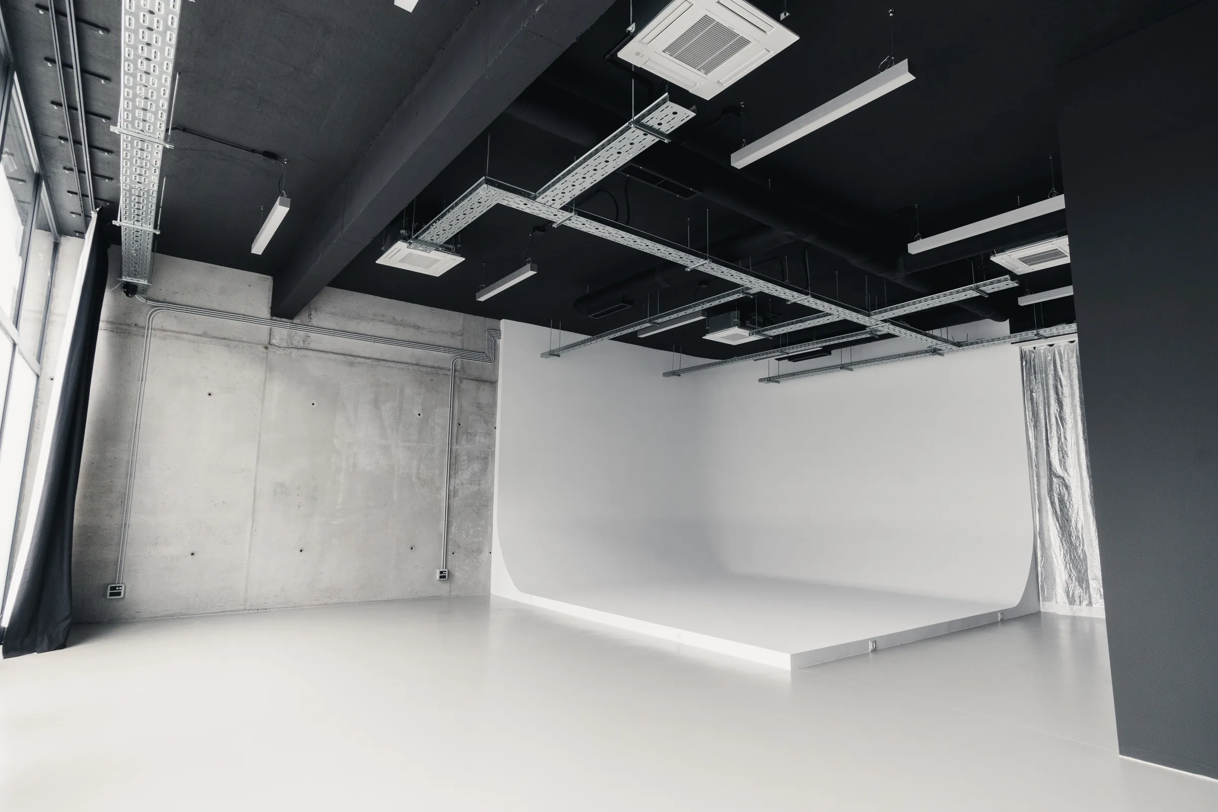 Photo studio at Holographik Space in Trešnjevka, Zagreb — 2